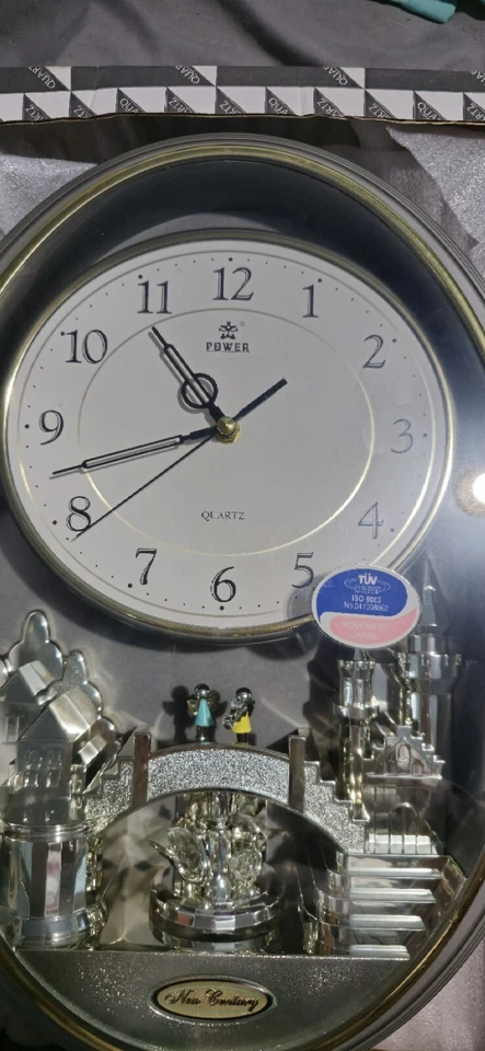 Power Melodies in Motion Oval New Century wall clock  - Image 3 of 4