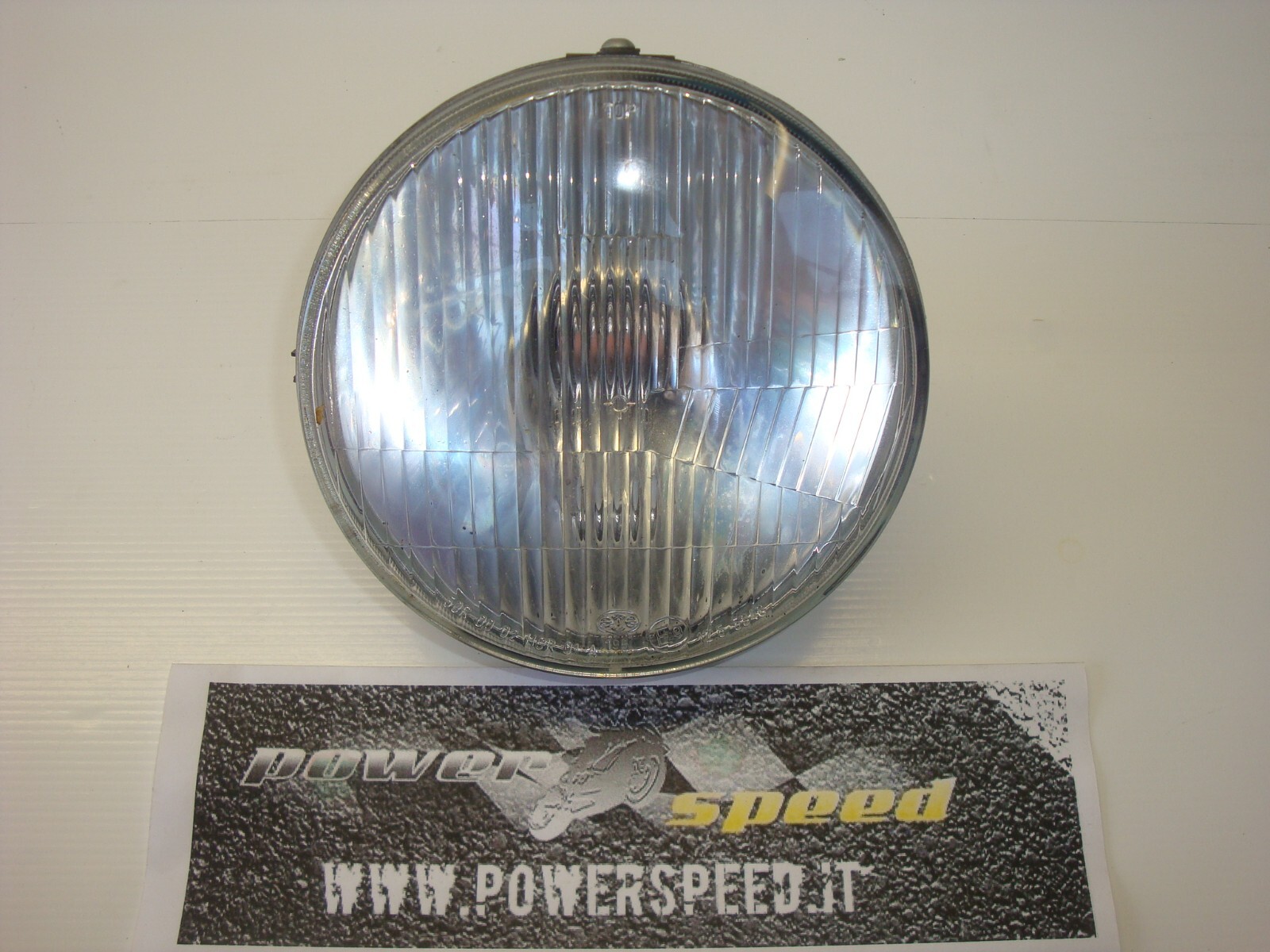 Foto 1 di 2