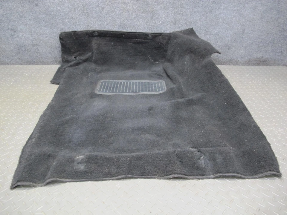 77-78 DATSUN S30 280Z 2+2 CONJUNTO DE 4 CAPAS DE CARPETE DE PISO DIANTEIRO E TRASEIRO FABRICANTE DE EQUIPAMENTO ORIGINAL - Imagem 3 de 4