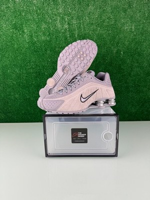 Size 10.5W/9M - Nike Shox R4 Cement Grey W