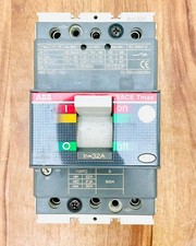 ABB SACE Tmax T1N 160 Industrial Circuit Breaker 32 Amps 3 Pole #New