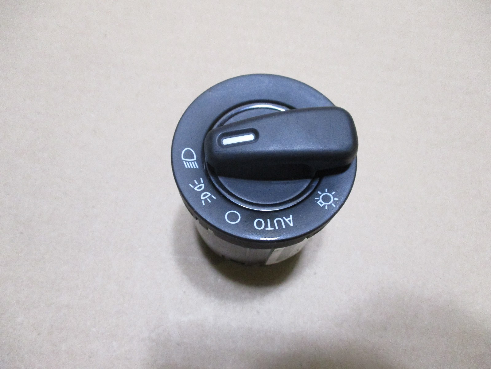 13 14 15 Dodge Dart  Headlight Control  Switch 68158243AA Used #647B