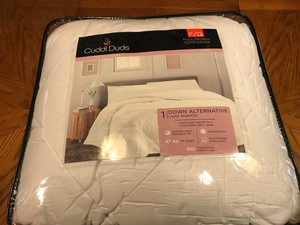 Cuddl Duds Full Queen Down Alternative Comforter Level 1 Light