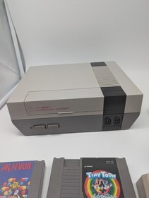 Original NES Nintendo Entertainment System Console - Advantage Controller Mario