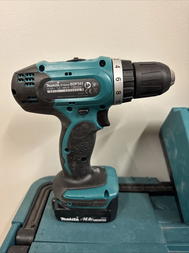 Makita BDF 343 Akku Schrauber Komplettset 2Akkus Lader Koffer sehr guter Zustand - Bild 2 von 4