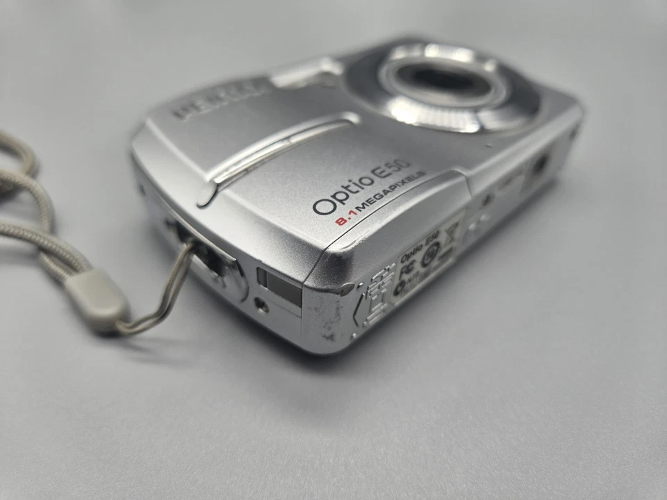 Pentax Optio E50 Digital Camera 8.1 MP 3X Optical Zoom Tested - Image 2 of 4