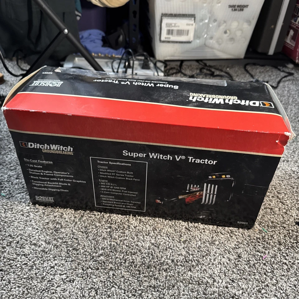 Ditch Witch Model Die Cast Super Witch V Tractor Norscot 2006  1:25 New - Image 3 of 4