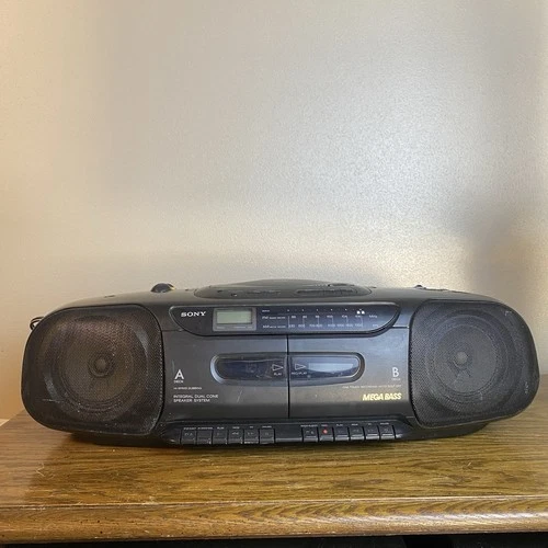VTG Sony CDF-110 Double Deck Cassette / CD Player AM & FM Radio Boombox