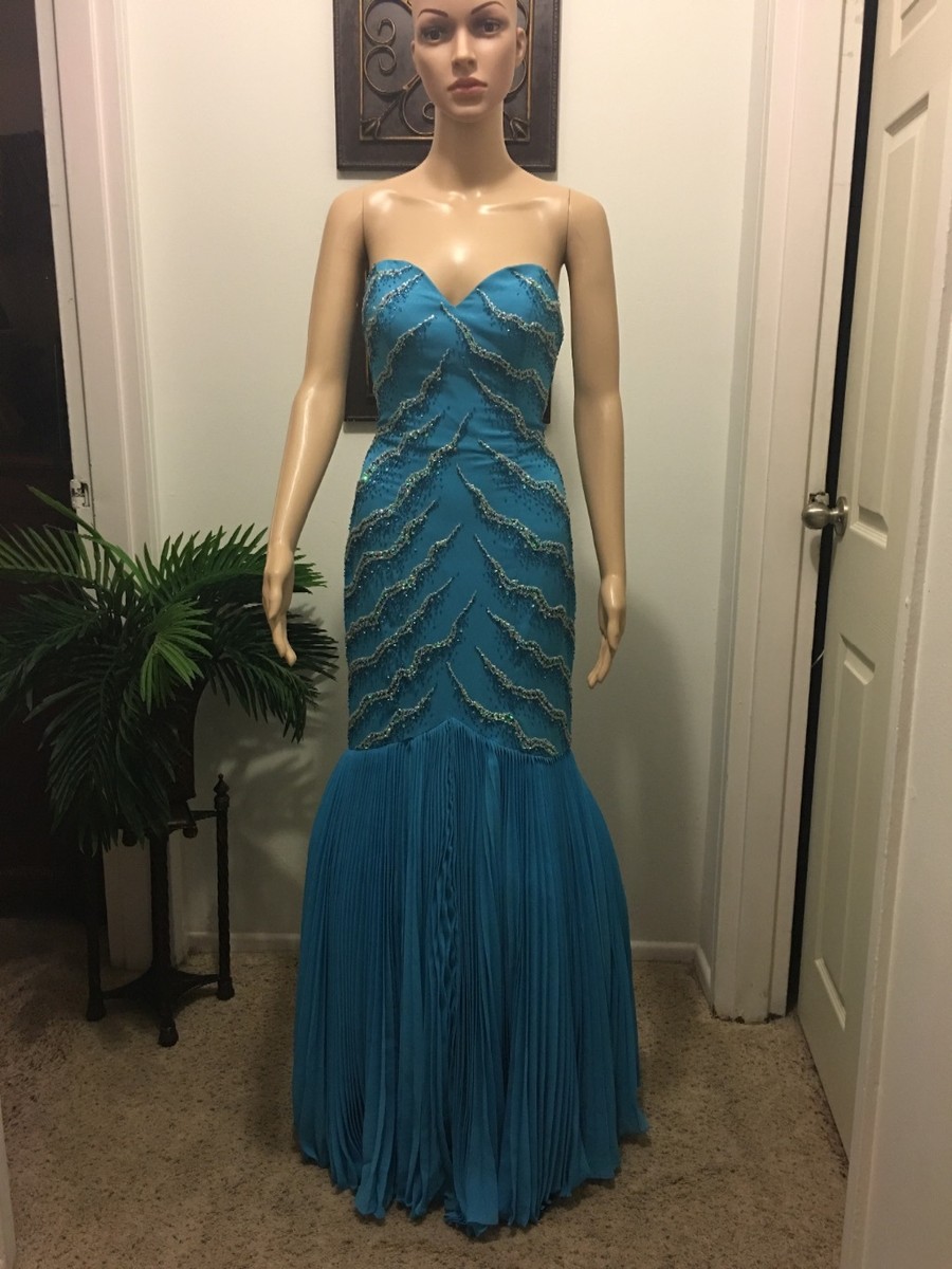 Riva Designs Strapless Turqoise Gown Size 6/ Prom /pageant / Gown / Sherri  Hill/