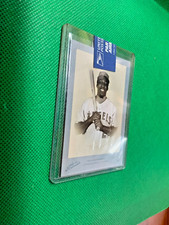 VLADIMIR GUERRERO  2005 Donruss Studio Portraits ZENITH BLUE B&W 24/50 SP-65