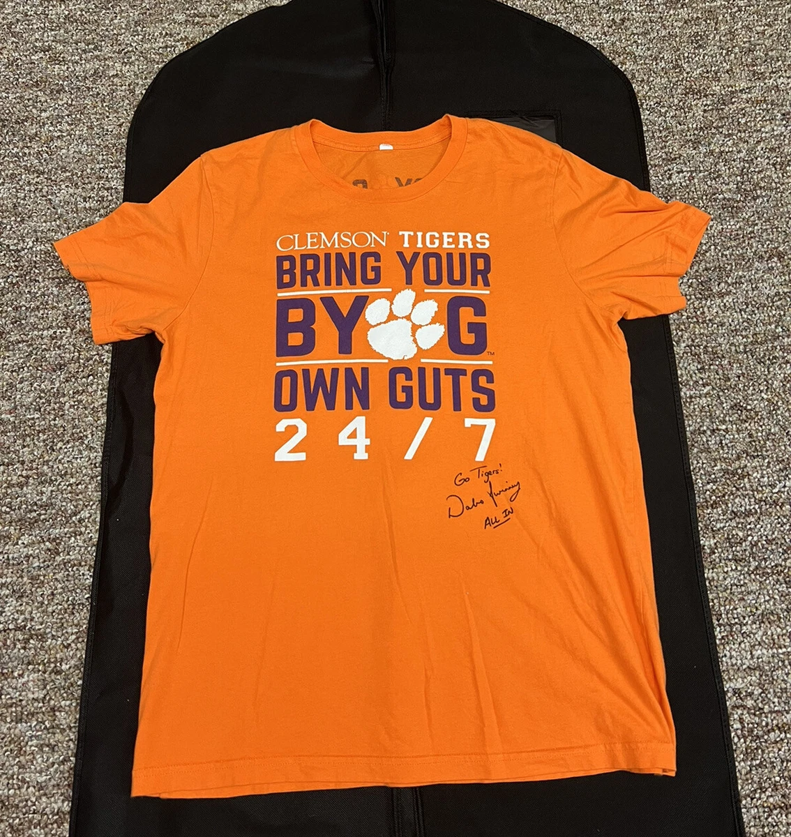 men’s adult large Clemson University Tigers Dabo Swinney T-shirt