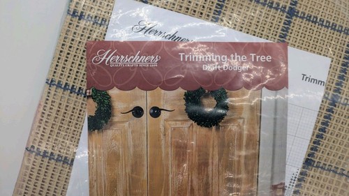 Herrschners® Trimming The Tree Draft Dodger Latch Hook Kit 551905 - Picture 4 of 7