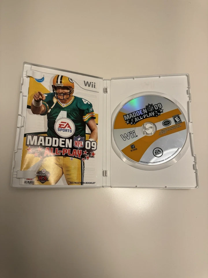 Madden NFL 09: All-Play (Nintendo Wii, 2008) arañazos menores (probado, funcionando) Foto 2 de 3