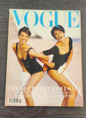 VOGUE Magazine: May 1990 - Christy Turlington, Linda Evangelista