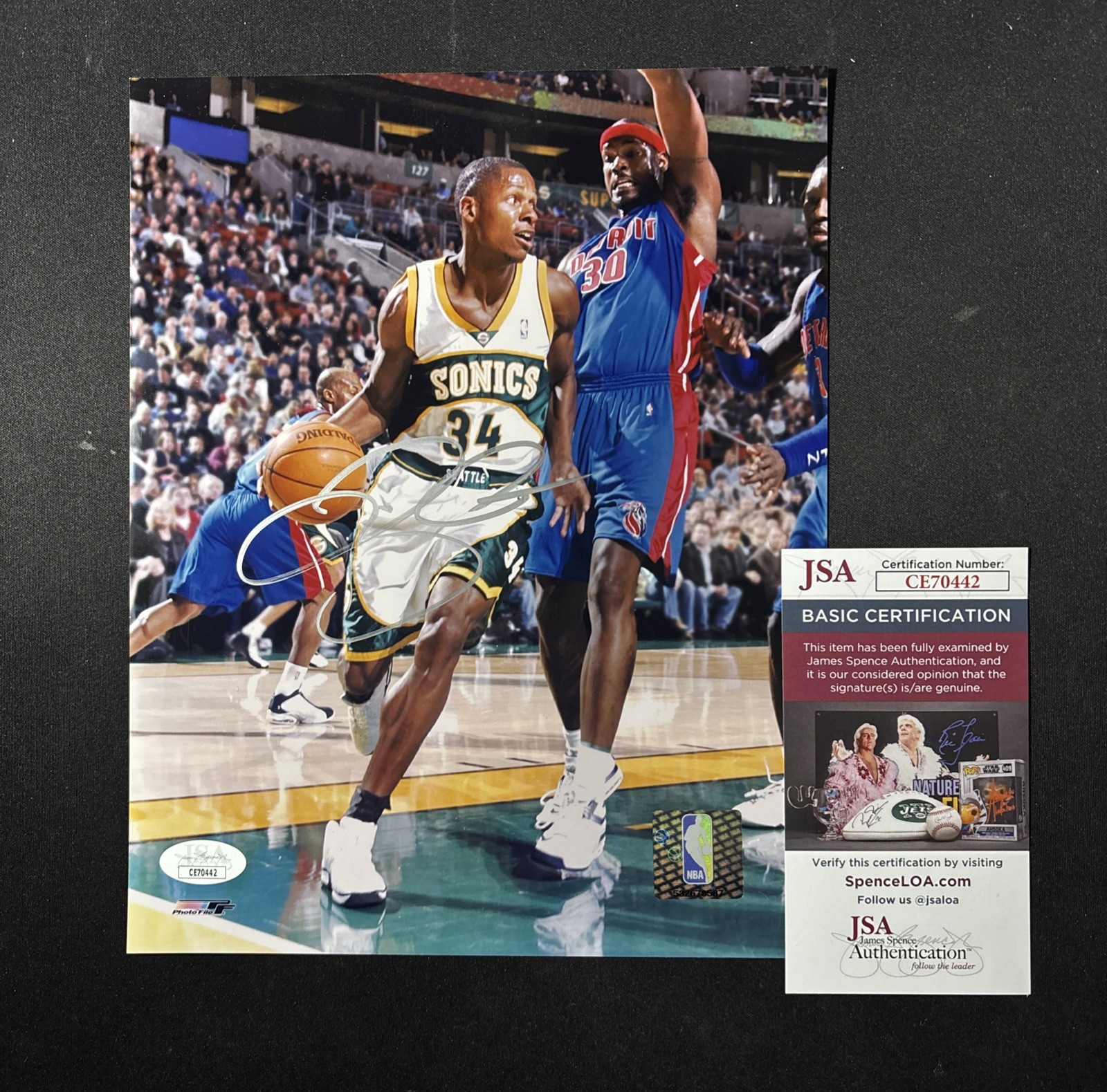 Ray Allen Autographed Signed Seattle Supersonics - 8x10 NBA Photo - - HOF - JSA Certified 