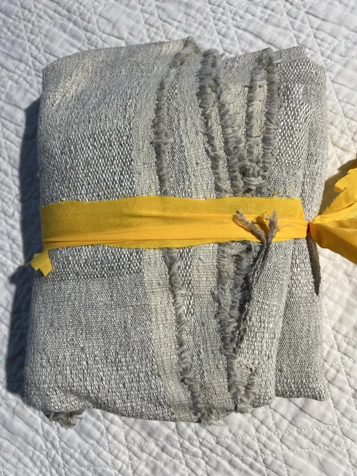 Fabric Scrap 55x55 Inch Quality Designer NYC Chic - Image 4 of 4