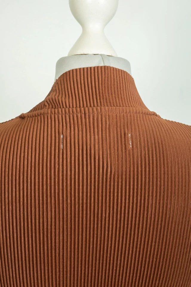Issey Miyake Long-Sleeve Brown Women's Shirt Blouse Size 4 - Image 4 of 4
