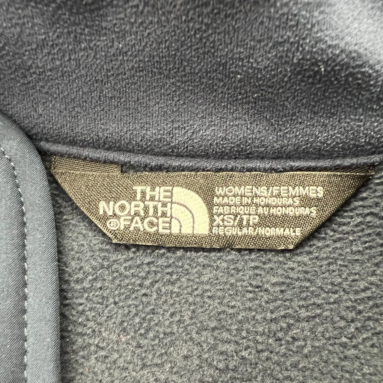 north-face windbreaker lined pockets jacket