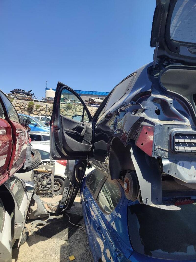 Sin ref front window control panel lh PEUGEOT 208 01.2012- 2012 453483