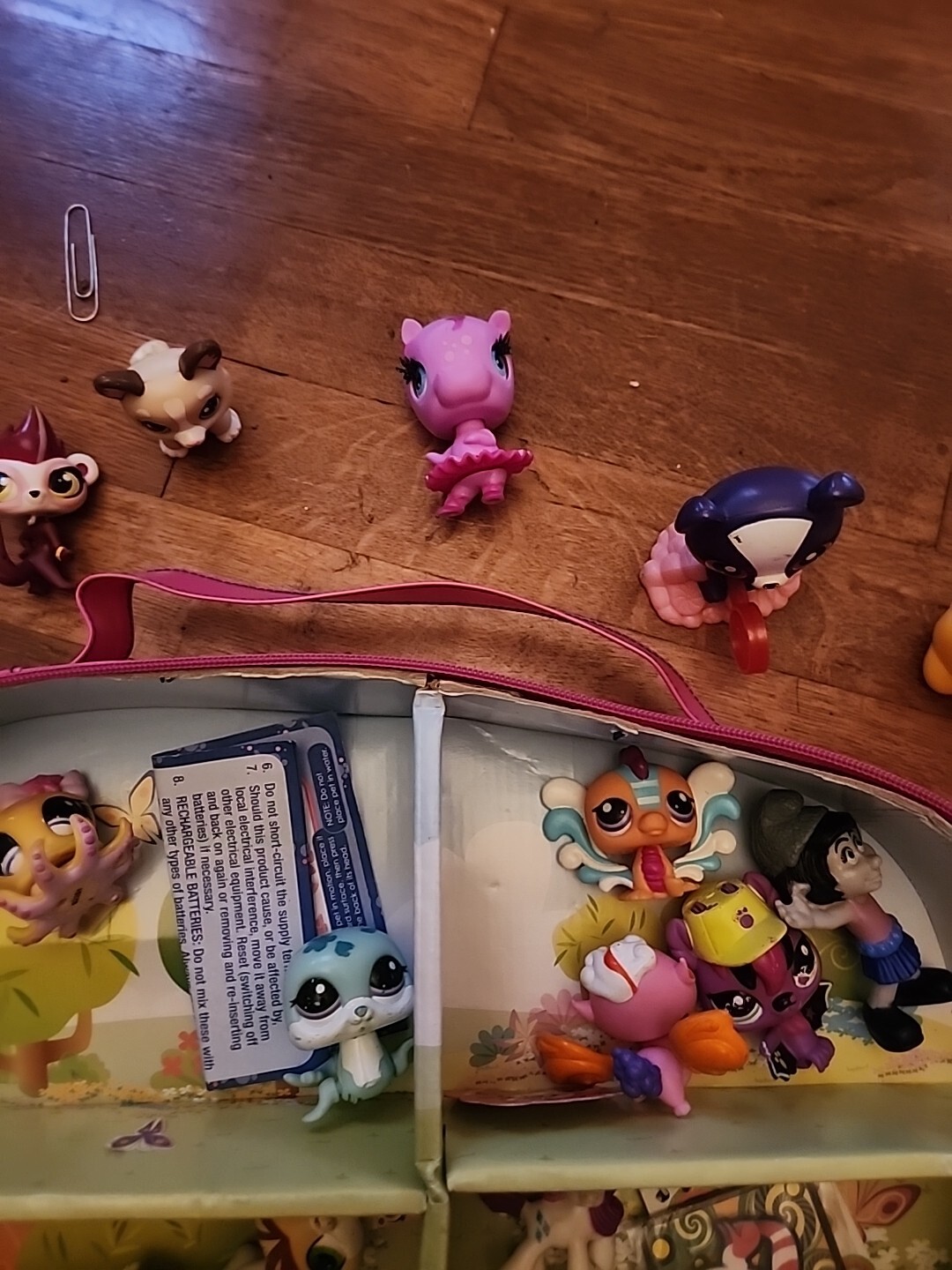Littlest Pet Shop Carrying Case Playhouse Pets CAT DOG &some My Little