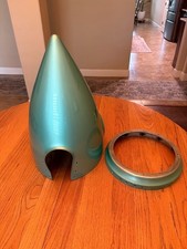 Hartzell D-5769 Spinner and C- 4549 Bulkhead, Excellent condition.