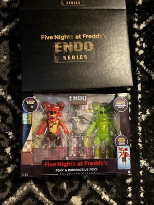 In Stock Jazwares Vault Five Nights at Freddy s Endo-01 & Radioactive Foxy FNAF