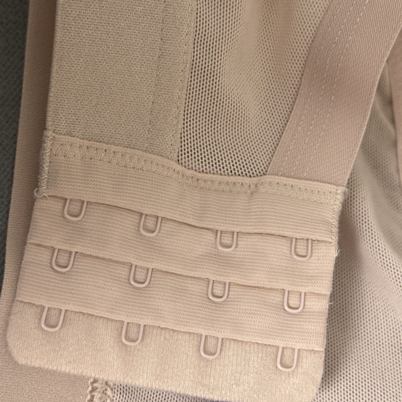 Basic Wireless Lounge Bra Déesse Collection Size … - image 11