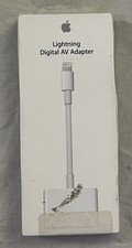 Genuine Apple Lightning to Digital AV Adapter MD826AM/A HDMI  Lightning NEW