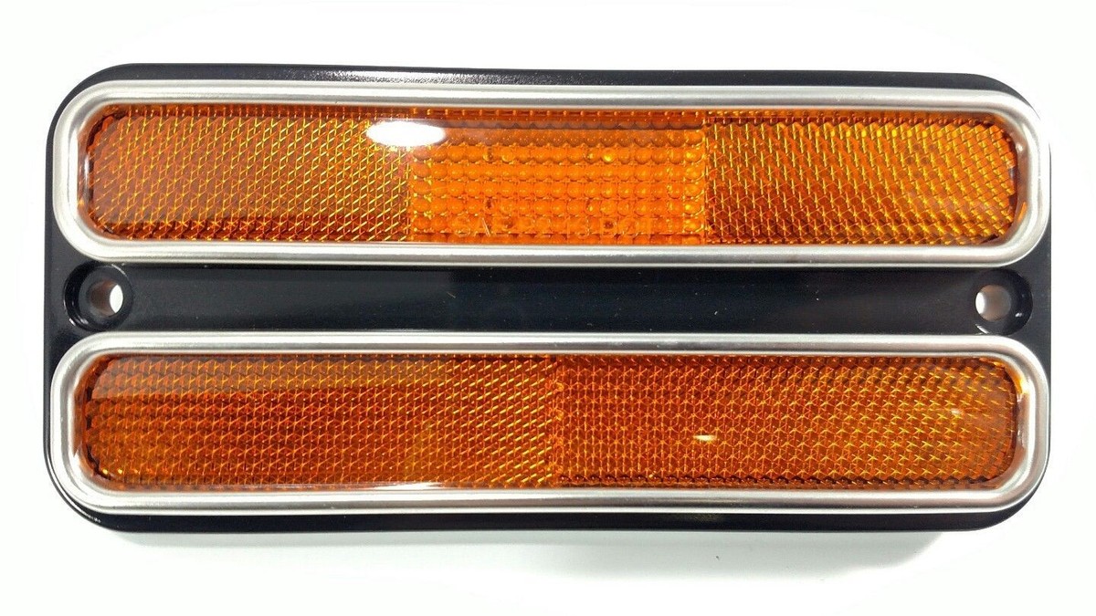 1968-72 Chevrolet GMC Rear Side Marker Light TRQ SLA93560