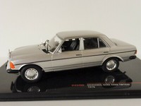 Mercedes 200D W123 1976 IXO CLC340N 1:43 Silber LHD Modellauto