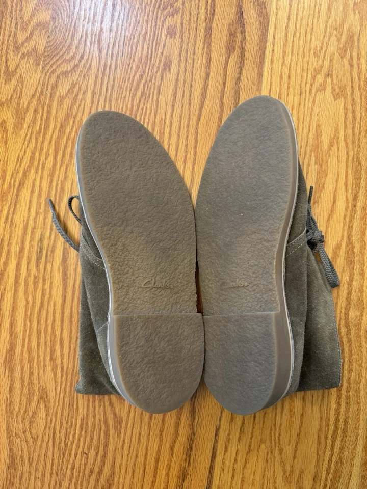 Bota Clark’s Desert gamuza verde Foto 3 de 3