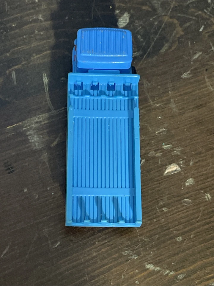 Vintage 1999 Hasbro Tonka Blue Pipe Truck 1:64 Maisto Stepman - Image 4 of 4