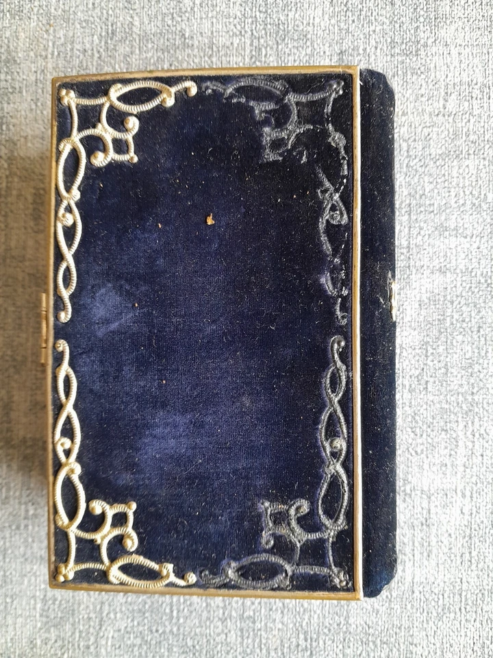 Paroissien Romain 1864 velours bleu métal argenté fermoir et tranche dorés - Photo 3/4