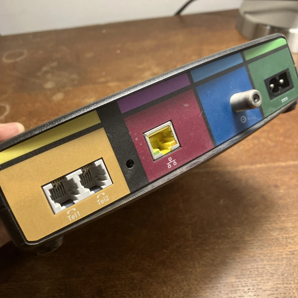 ARRIS SURFboard SBV2402 DOCSIS 3.0 Cable Modem, Comcast Xfinity Internet & Voice - Image 3 of 4