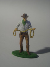 7cm Kunststoff  Figuren LINDE NR.  Cowboy 4