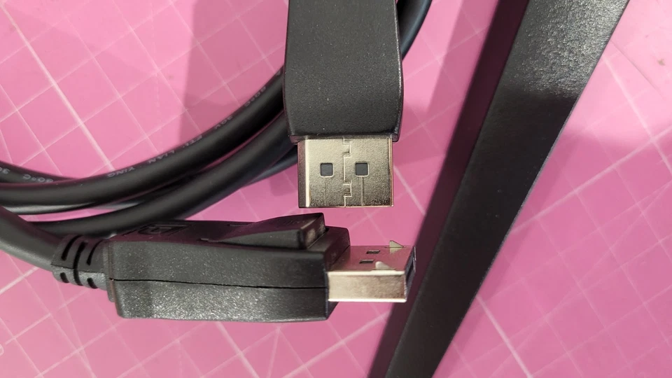 AOC 24G2ZE/BK 23,8 Zoll 16:9 WLED Gaming Monitor - Schwarz/Rot_6,19_2 - Bild 4 von 4