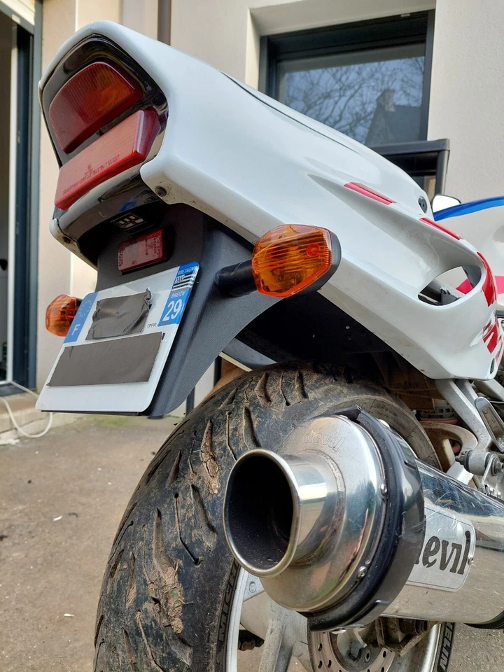 Rear fender - Bavette - Support de plaque CBR 900 RR SC29 - SC33 - Photo 4/4