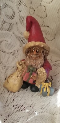 Vintage FRUMPS D&D D & D STUDIOS santa W Packages Christmas Figure Figurine