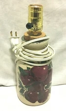 VINTAGE HOME & GARDEN STONEWARE PARTY APPLE PATTERN LAMP - NEW IN BOX