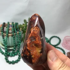136g TOP MADAGASCAR NATURAL Red Agate QUARTZ CRYSTAL Freeform The torch A8589