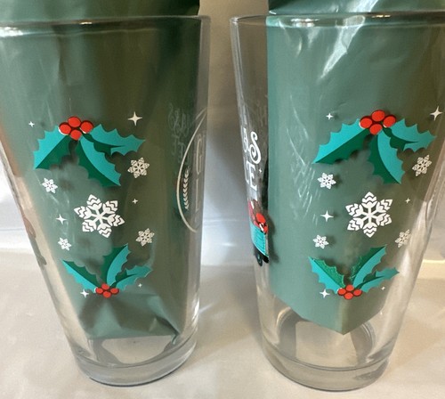 Grandi Laghi Brewing Christmas Ale bicchieri da pinta (2). Design Holly/Train Car. Nuovo con etichetta. - Foto 3 di 6