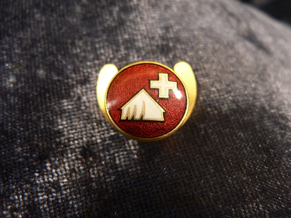 SCHWEIZ, Abzeichen / Knopflochstecker: Schweizer Kreuz + Zelt auf rot, HUGUENIN - Bild 3 von 4