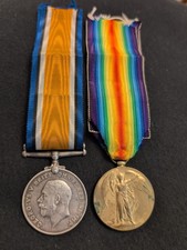 WW1 Pair 25258 Thomas James Brown Bedfordshire Regiment