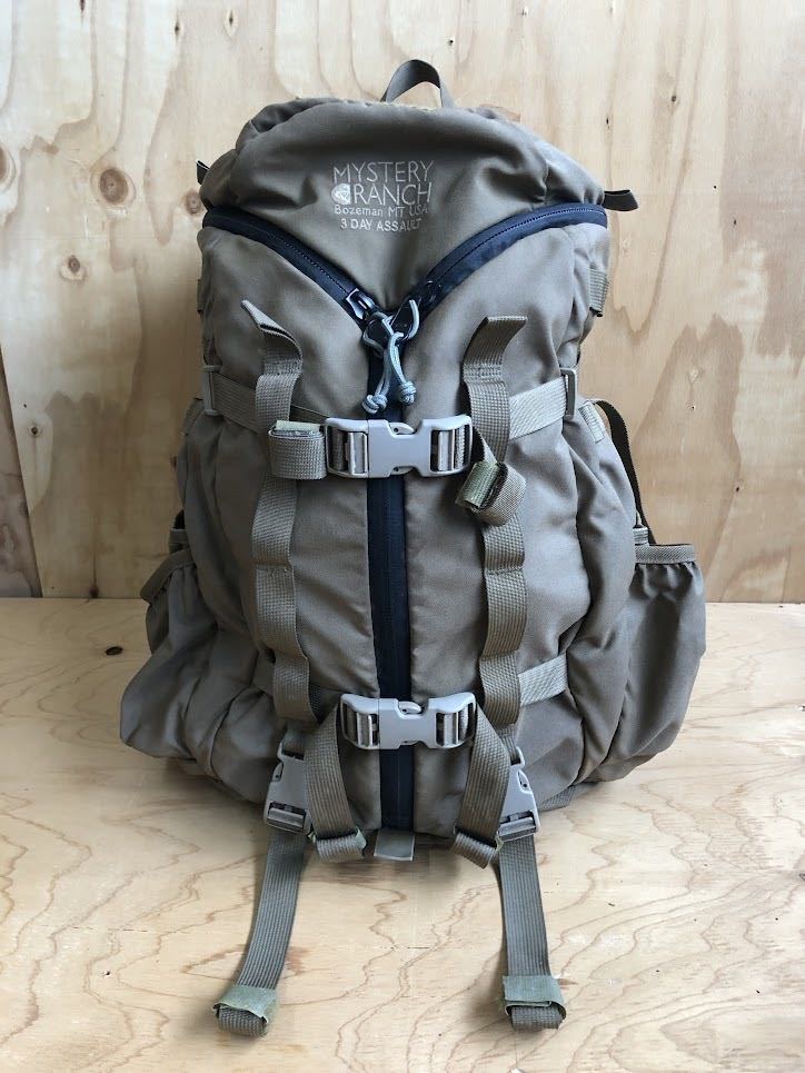 Mystery Ranch 3DAY ASSAULT Bozeman MT USA Backpack Khaki Used
