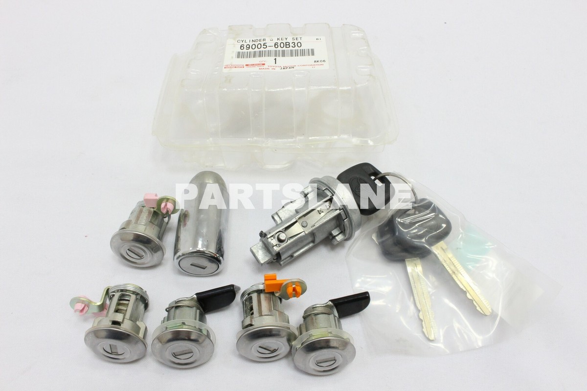 Toyota Land Cruiser GRJ78 OEM Genuine Lock Cylinder Set 69005