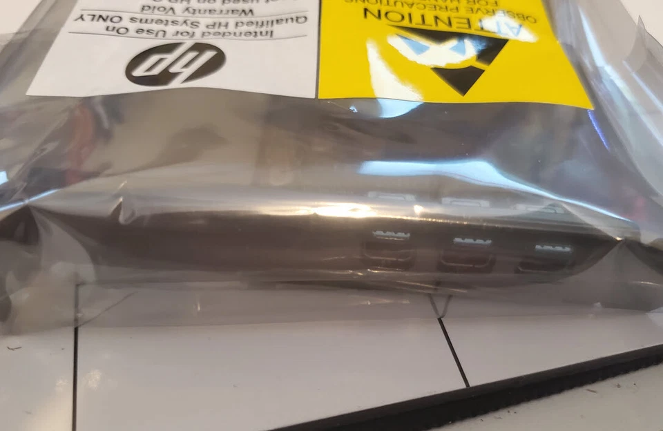 HP nVIDIA Quadro P400 2GB 3xminiDP PCIex16 699-5G212-0500-130 H 919985-002 - Image 4 of 4