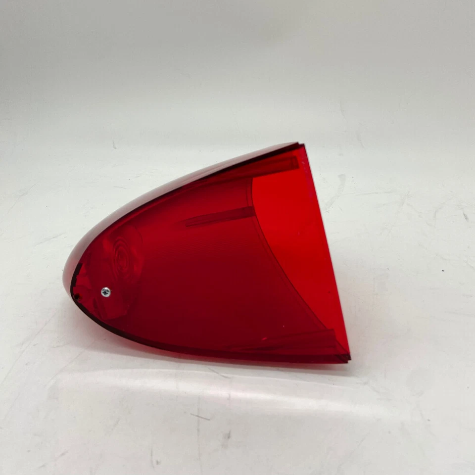 Lente de luz trasera roja con tornillos para cortapelos Packard 1954-1955 1 pieza Foto 2 de 4