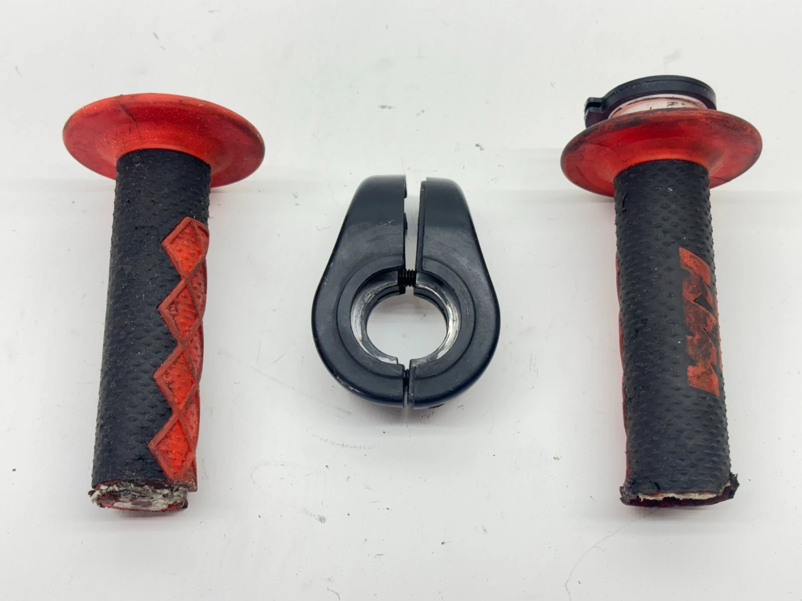 2012 KTM 450SXF Throttle Grips Housing Handlebar Tube Set Dirt Bike OEM SX-F