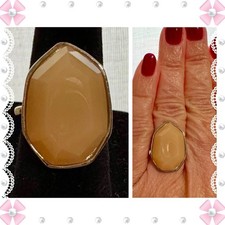 Ring - peach moonstone on silver tone stainless steel band - size 6.5. New