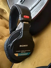 Sony MDR-7506 Over the Ear Headphones - Black w/ black hardcase